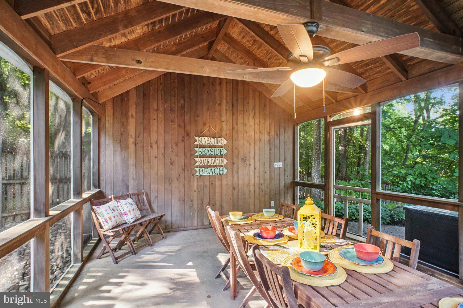 HAMPTON ACRES - Residential