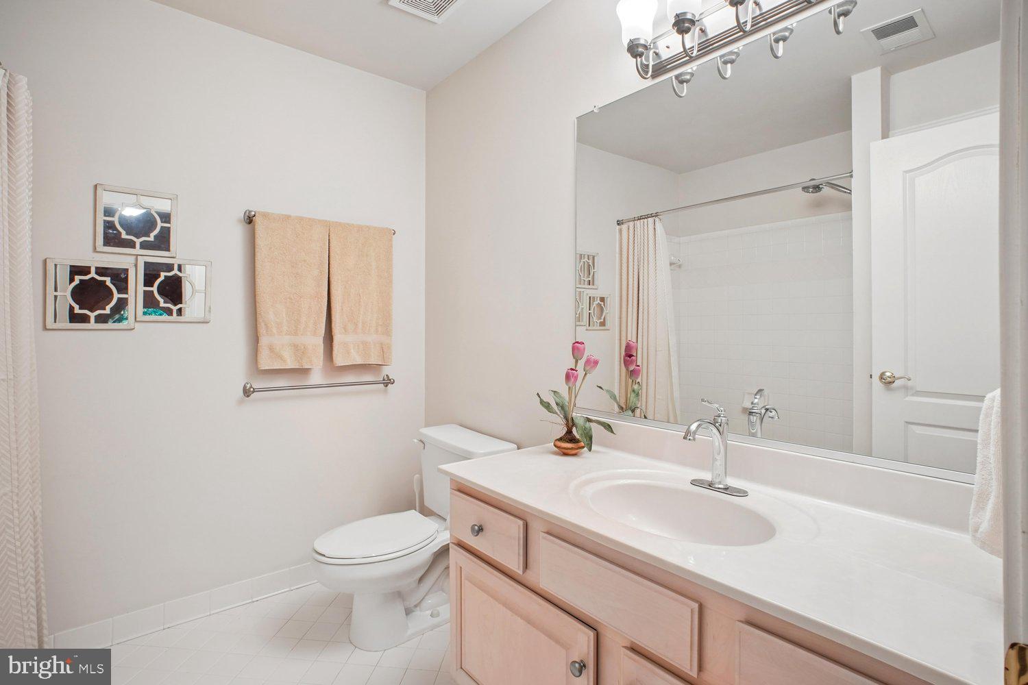 HAMPTON ACRES - Residential