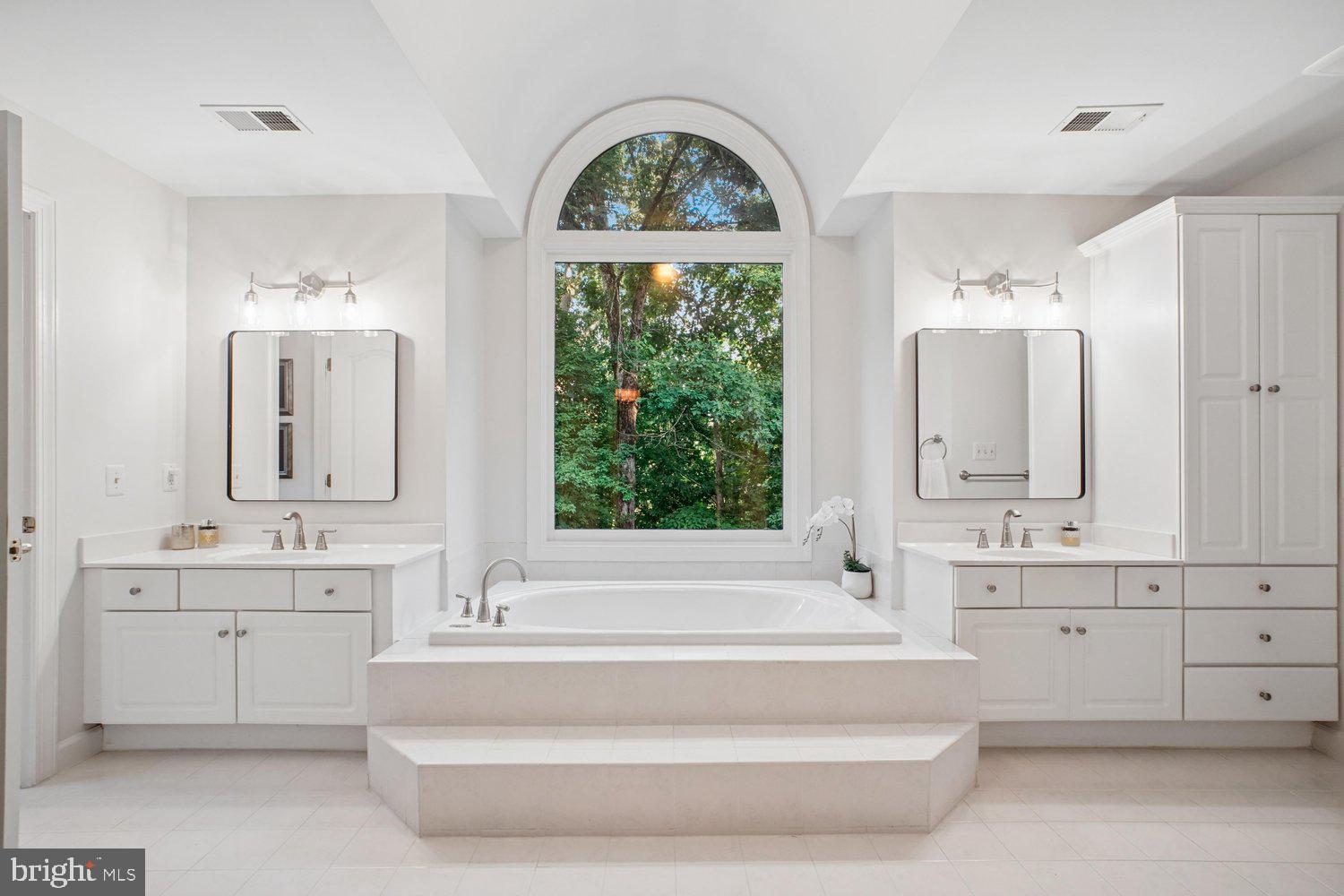 HAMPTON ACRES - Residential