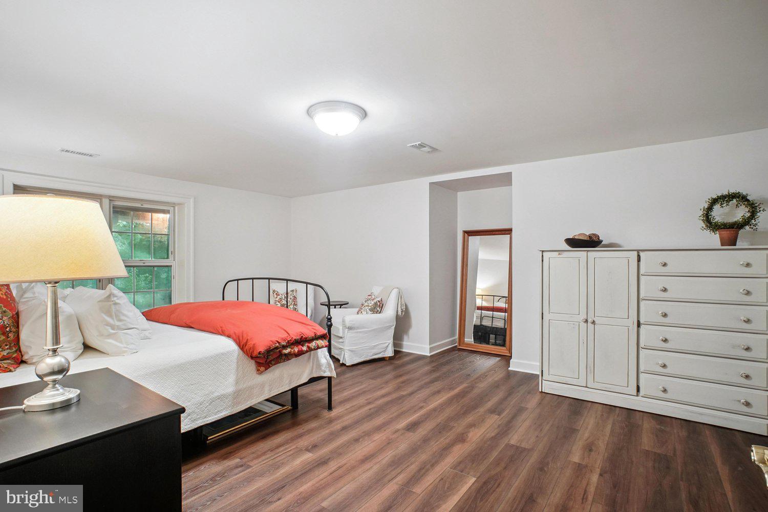 HAMPTON ACRES - Residential