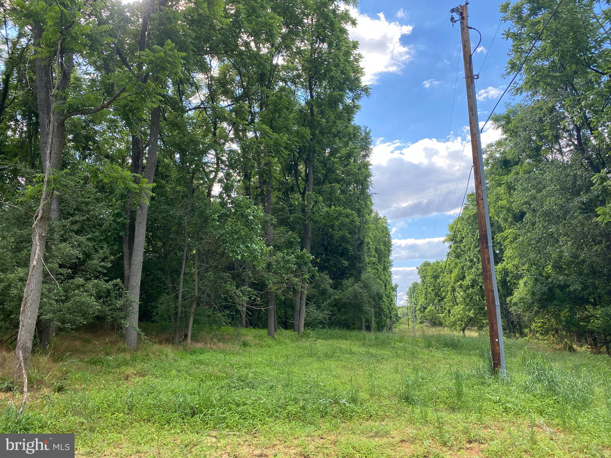 Amazing 2.61 acre UNRESTRICTED lot in rural Harpers Ferry.  This lot is ready to build on.  With a well and septic approved, a house site chosen...all you need is your dream home's floorplans.  The current owners are custom builders and can build for you or you can choose your own builder. This great lot has seasonal mountain and pastural views.  Come see how this lot can help your custom home dream come true.