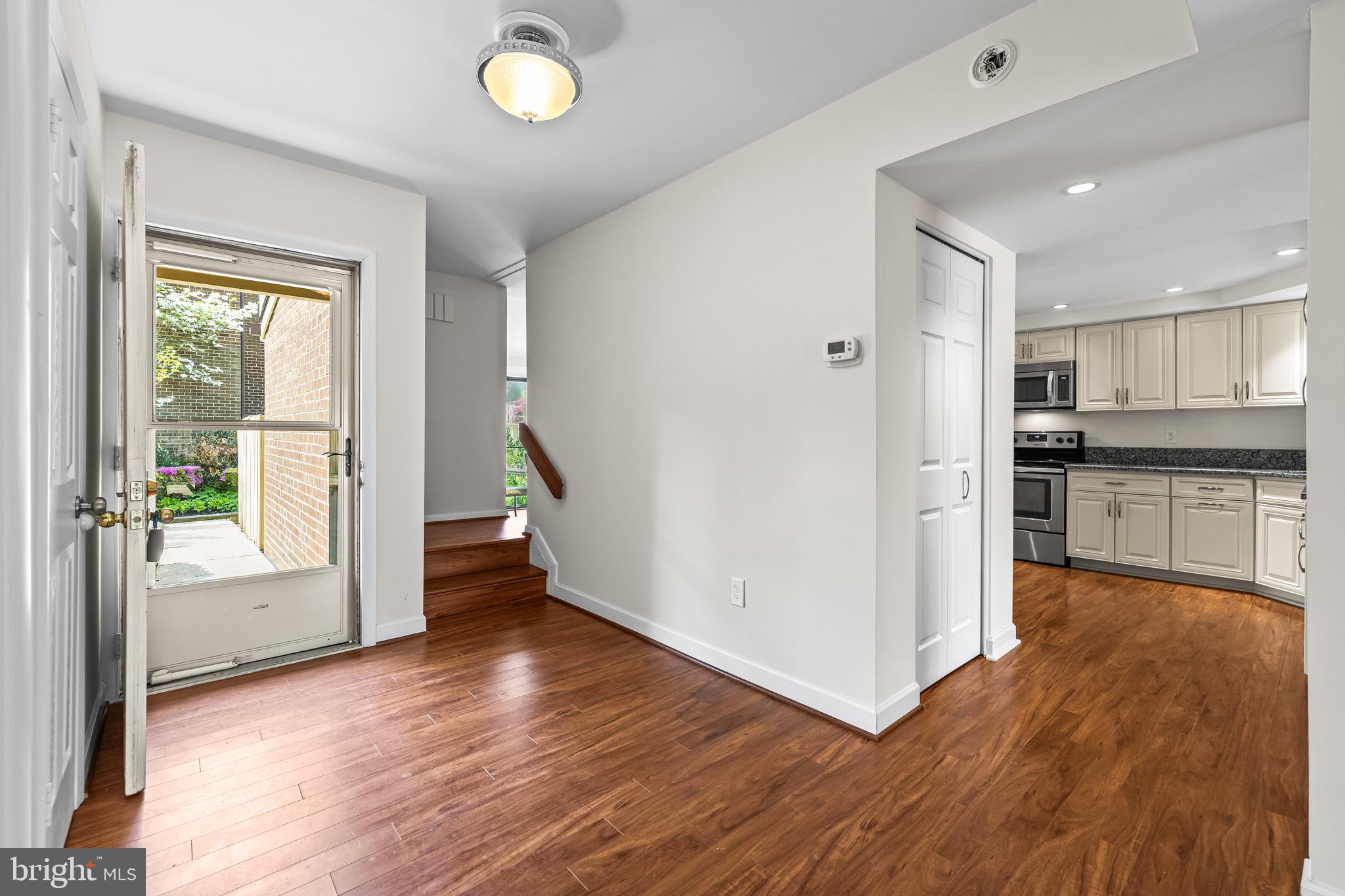 ANNEN WOODS - Residential