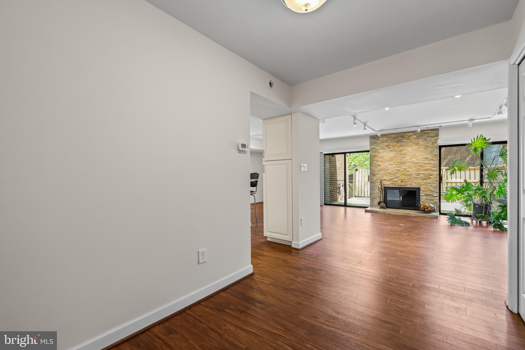 ANNEN WOODS - Residential