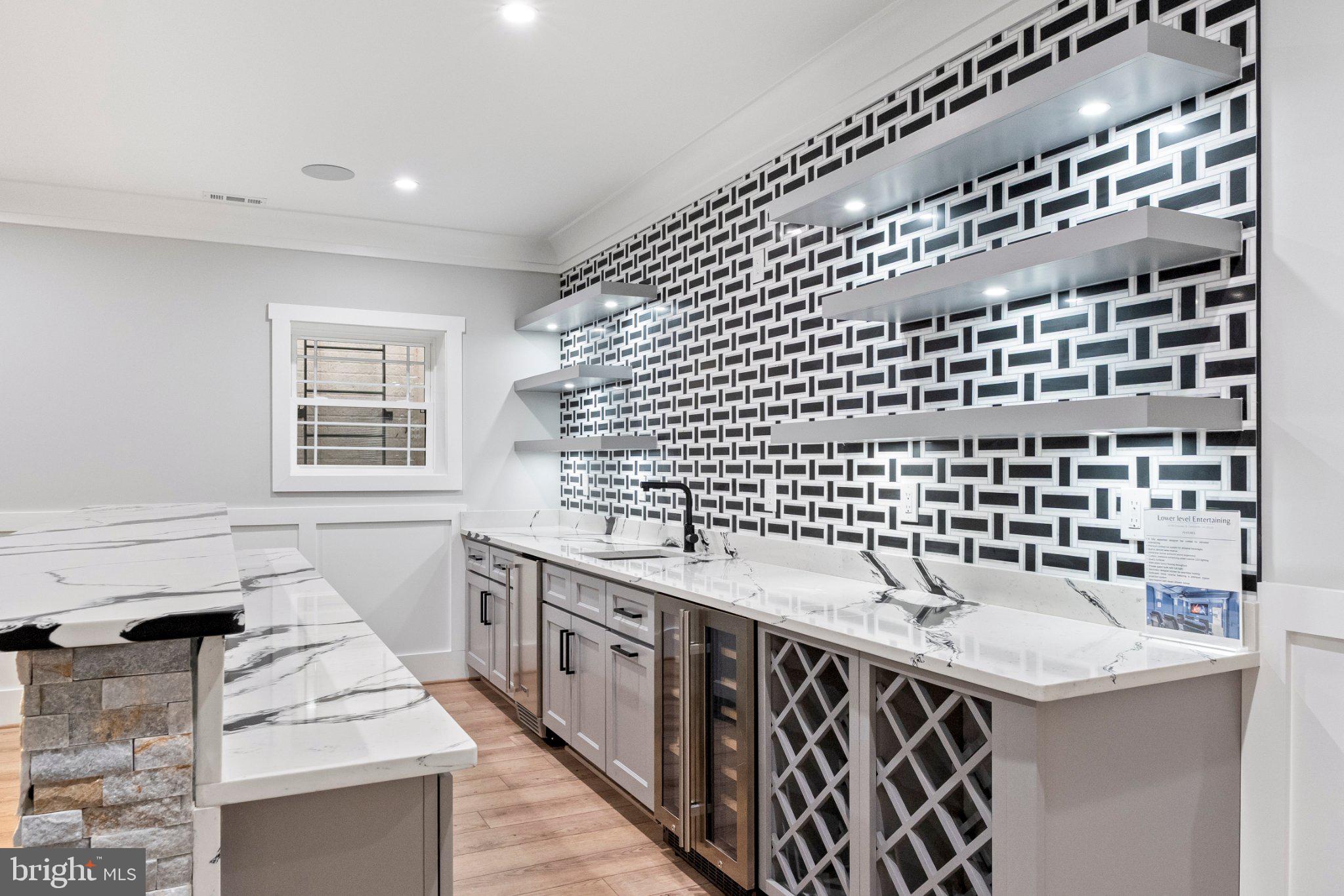 CHALET WOODS - Residential