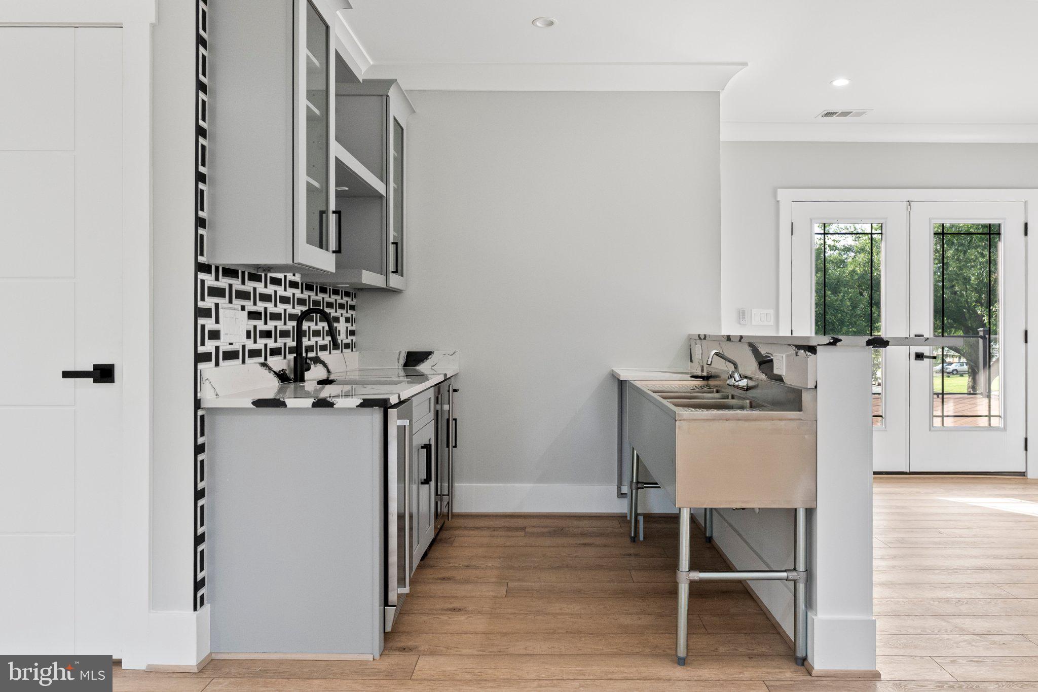 CHALET WOODS - Residential