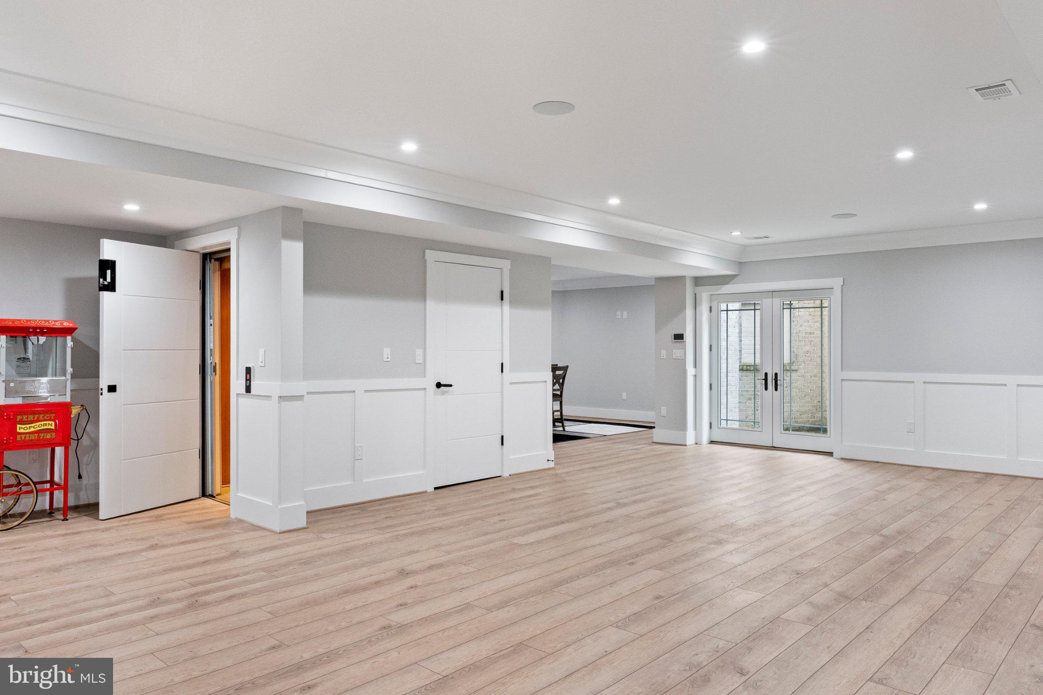 CHALET WOODS - Residential
