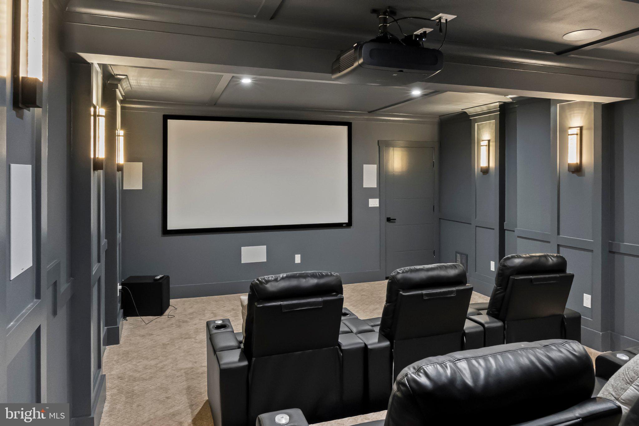 CHALET WOODS - Residential