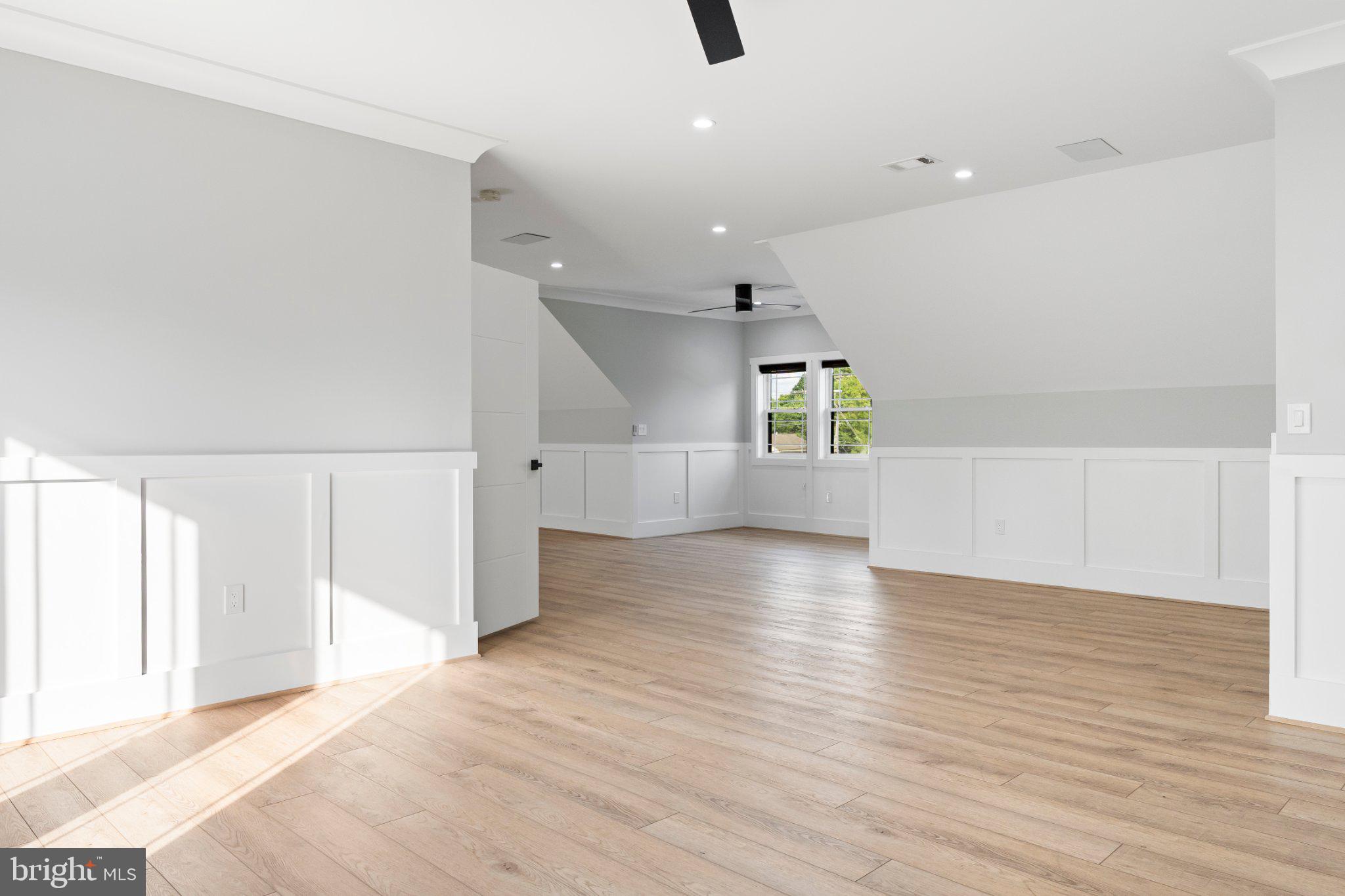 CHALET WOODS - Residential