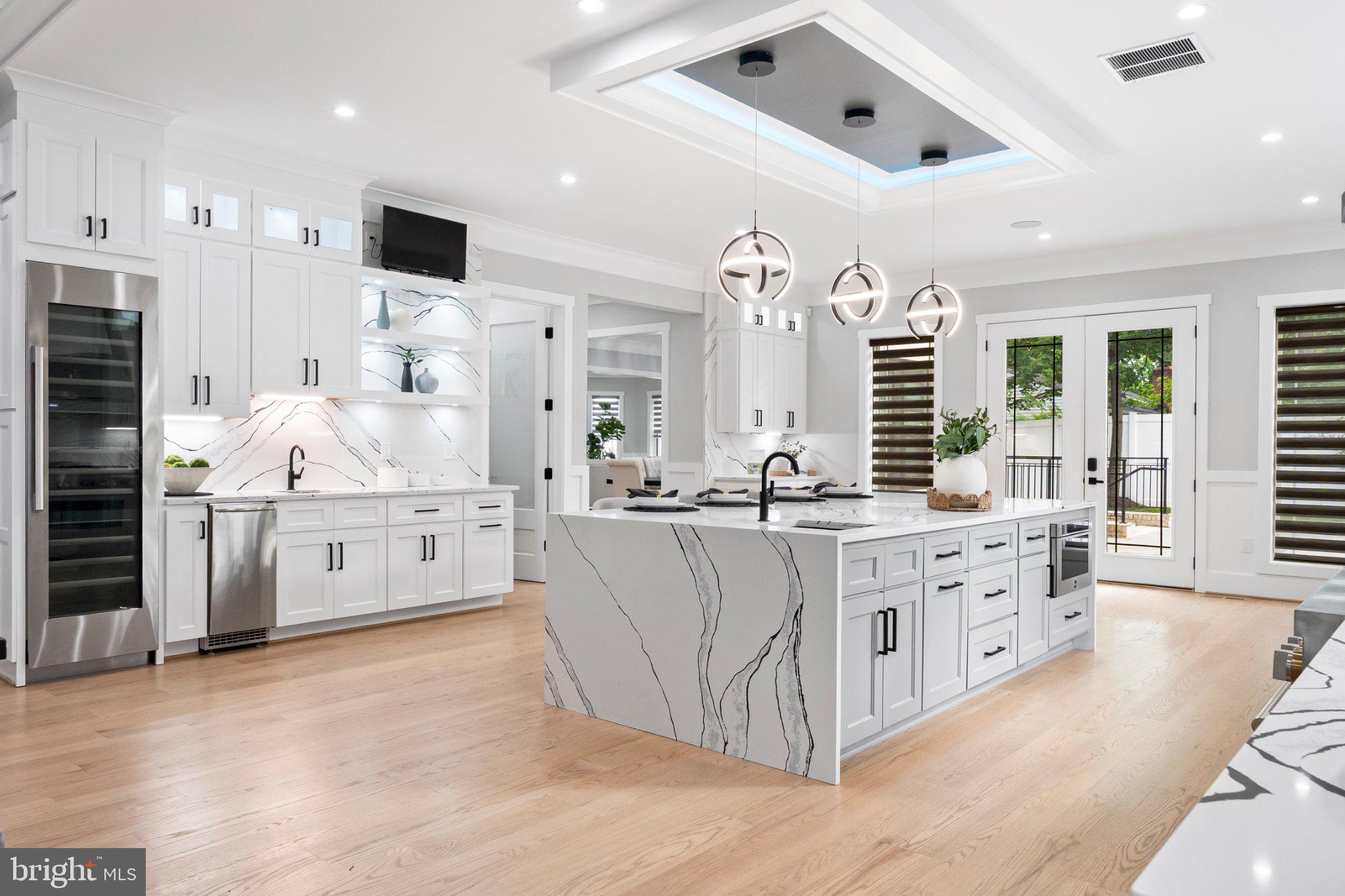 CHALET WOODS - Residential