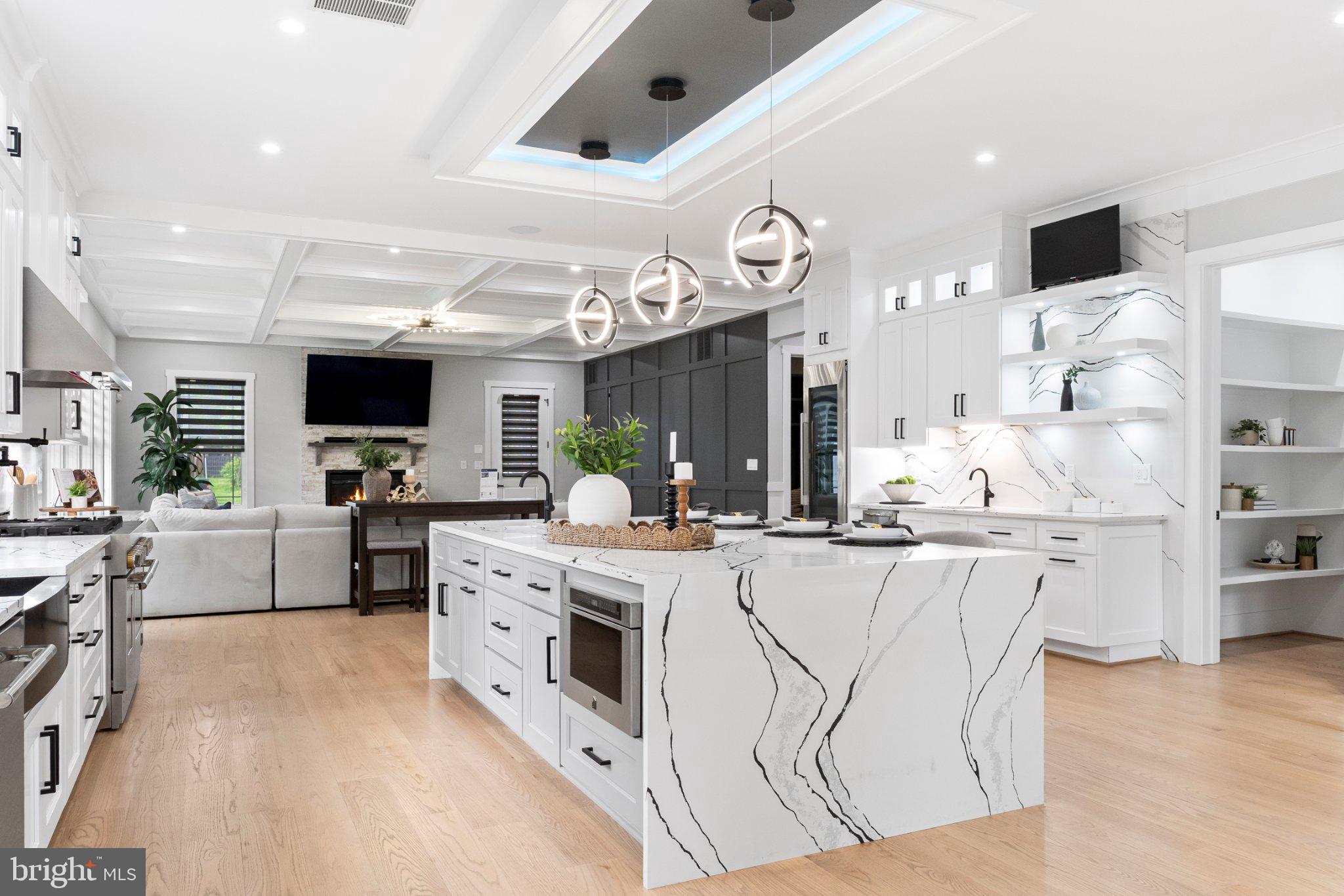 CHALET WOODS - Residential