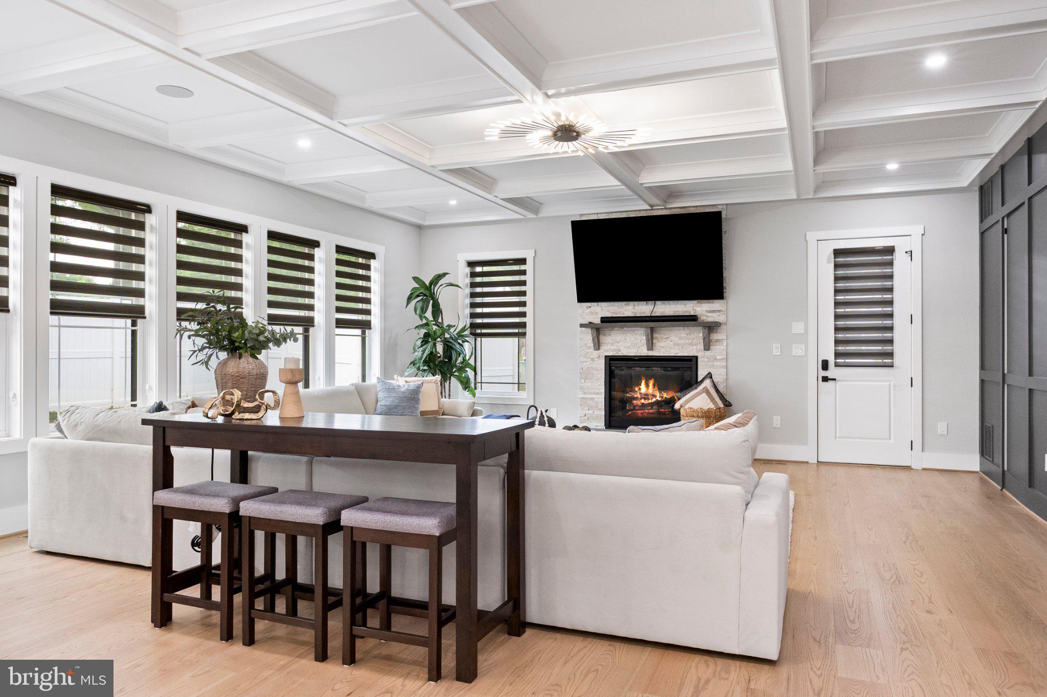 CHALET WOODS - Residential
