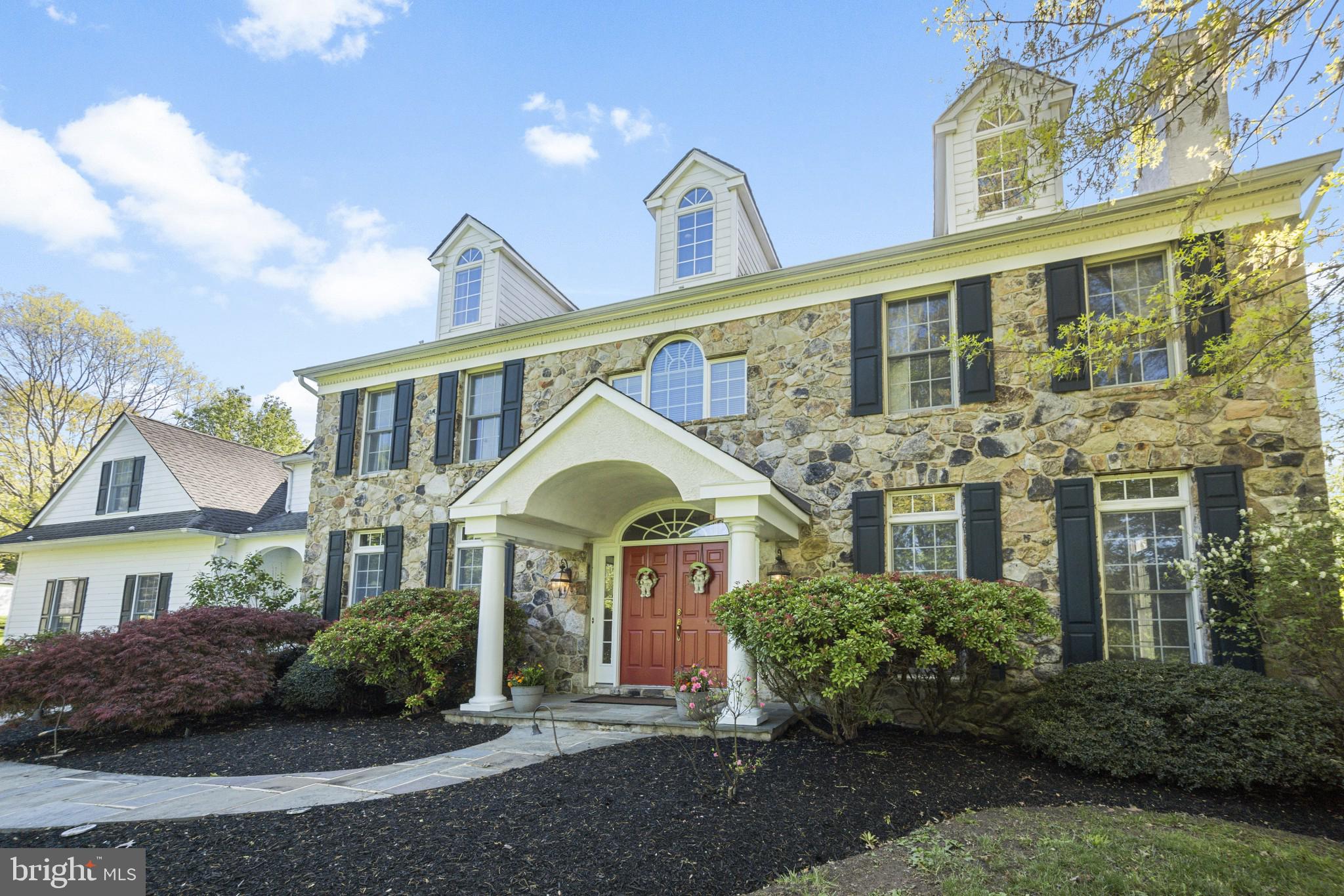 HILLHURST - Residential