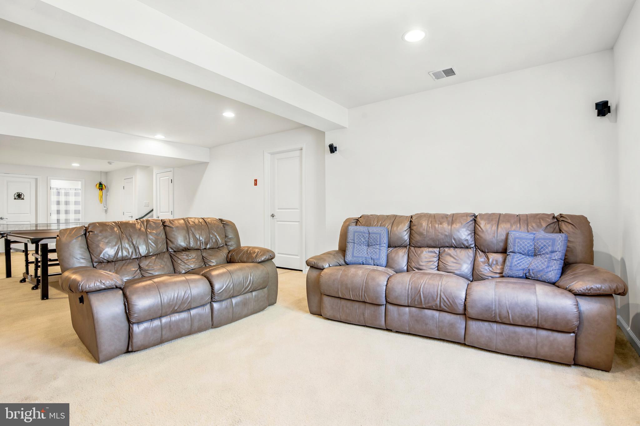 HANOVER WOODS - Residential
