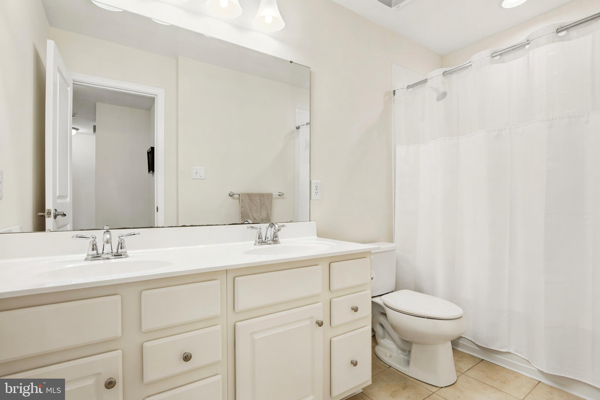 HANOVER WOODS - Residential