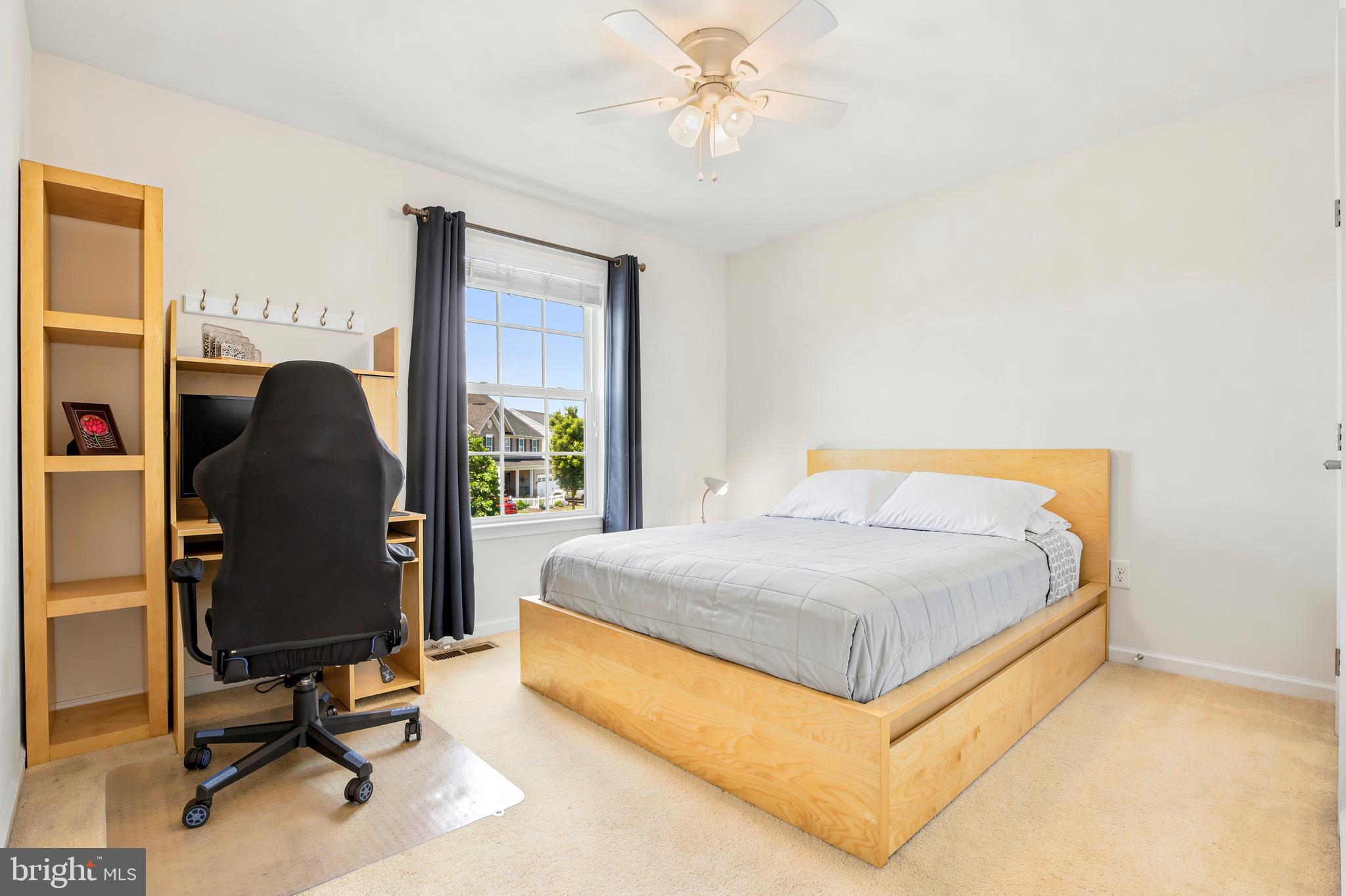 HANOVER WOODS - Residential