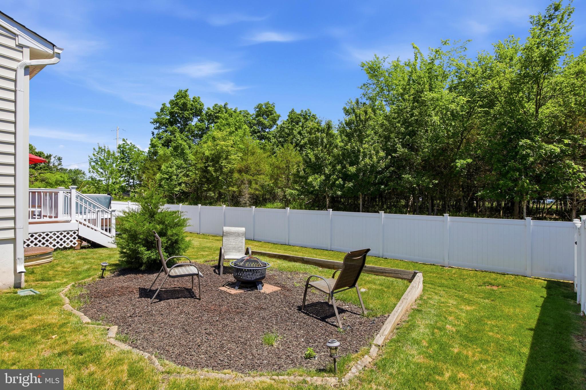 HANOVER WOODS - Residential