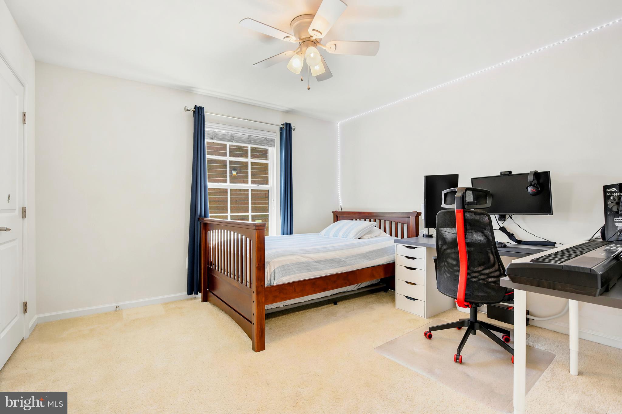 HANOVER WOODS - Residential