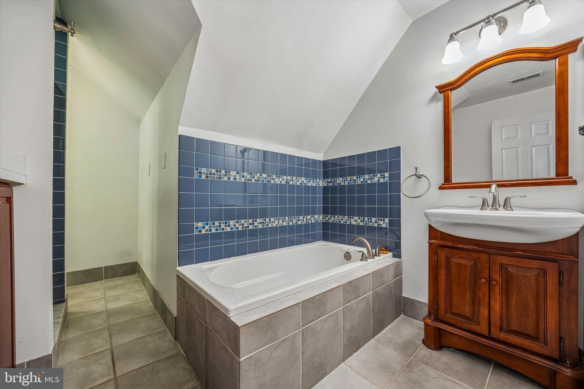 FOXFIELD RESERVE - Residential
