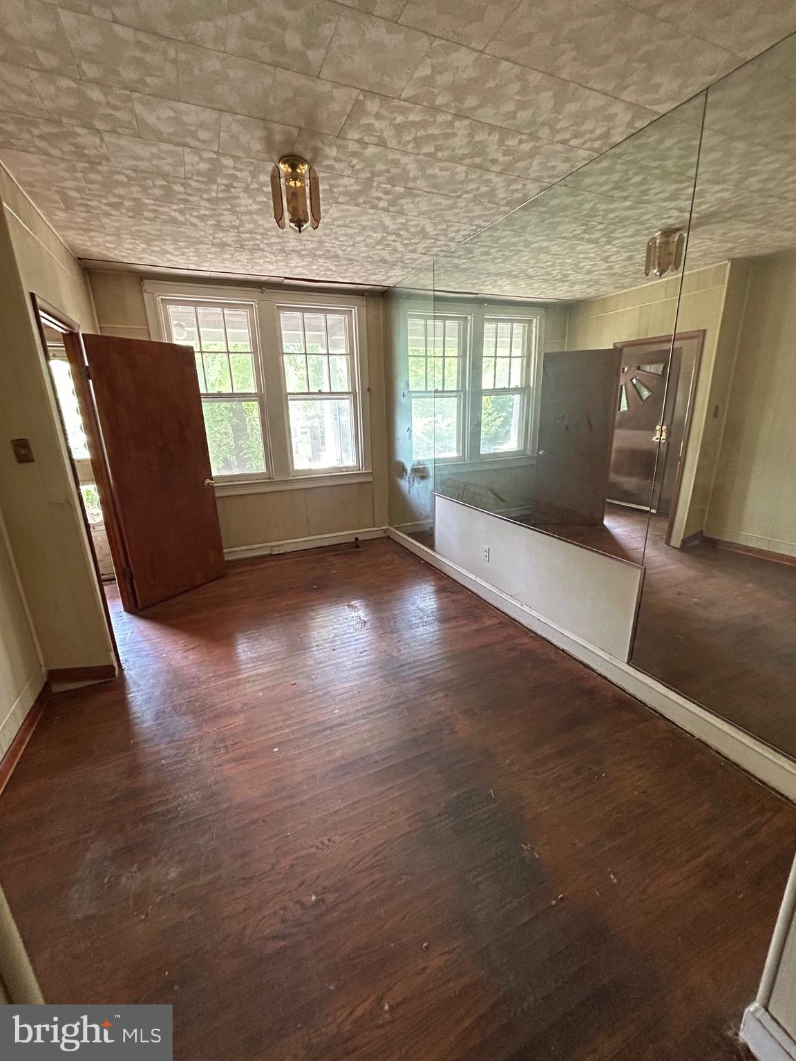 BIDDLE STREET - Residential
