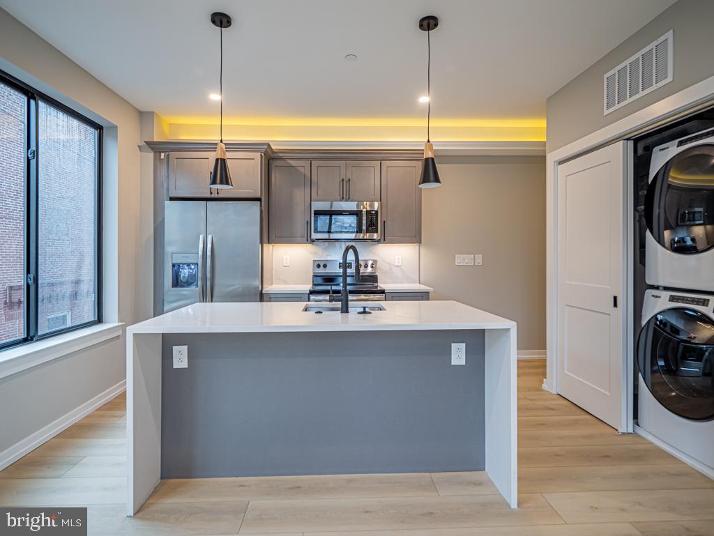 BELLA VISTA - Residential Lease