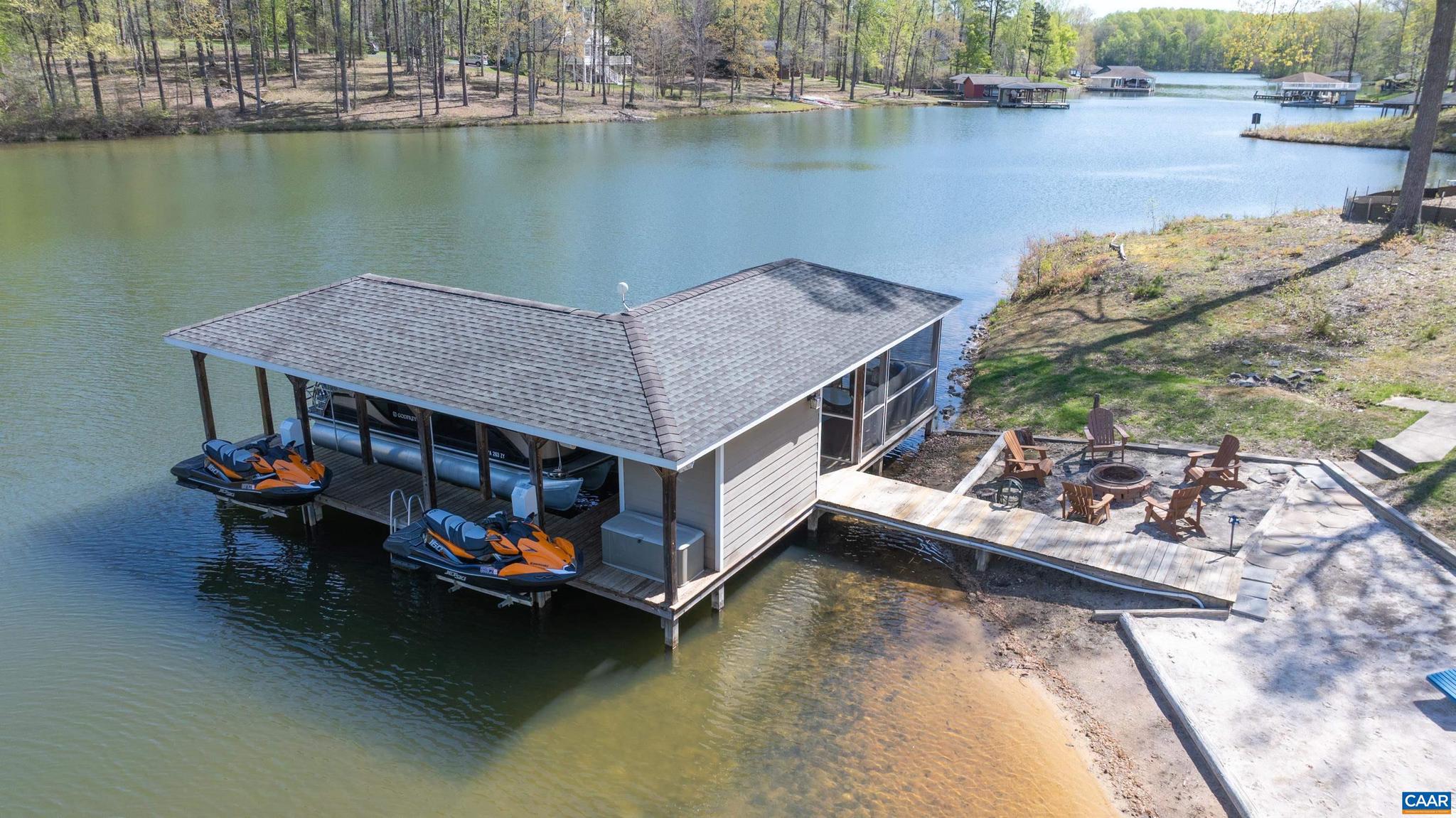THE WATERS AT LAKE ANNA - Residential