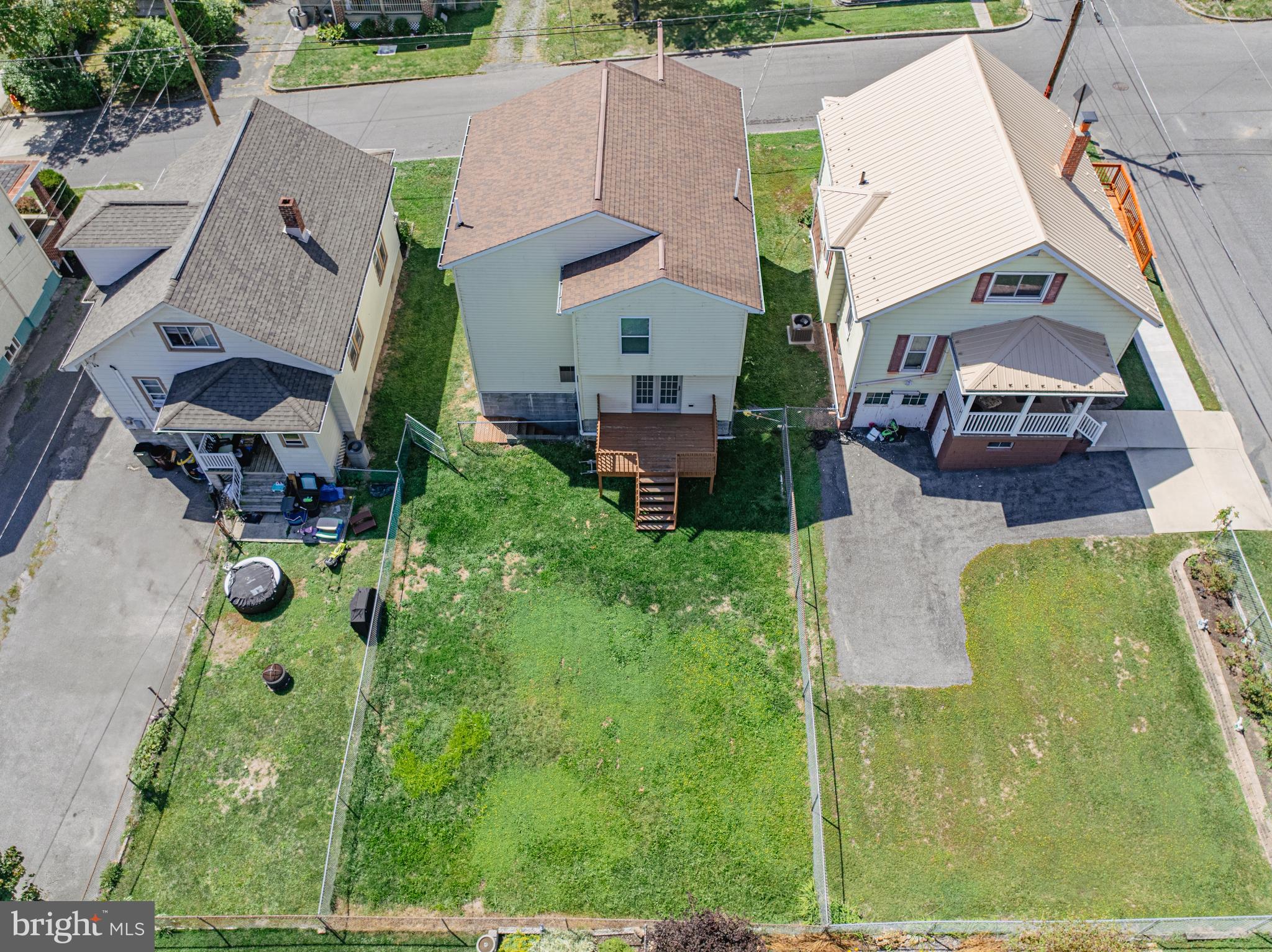 NORTH END - Residential