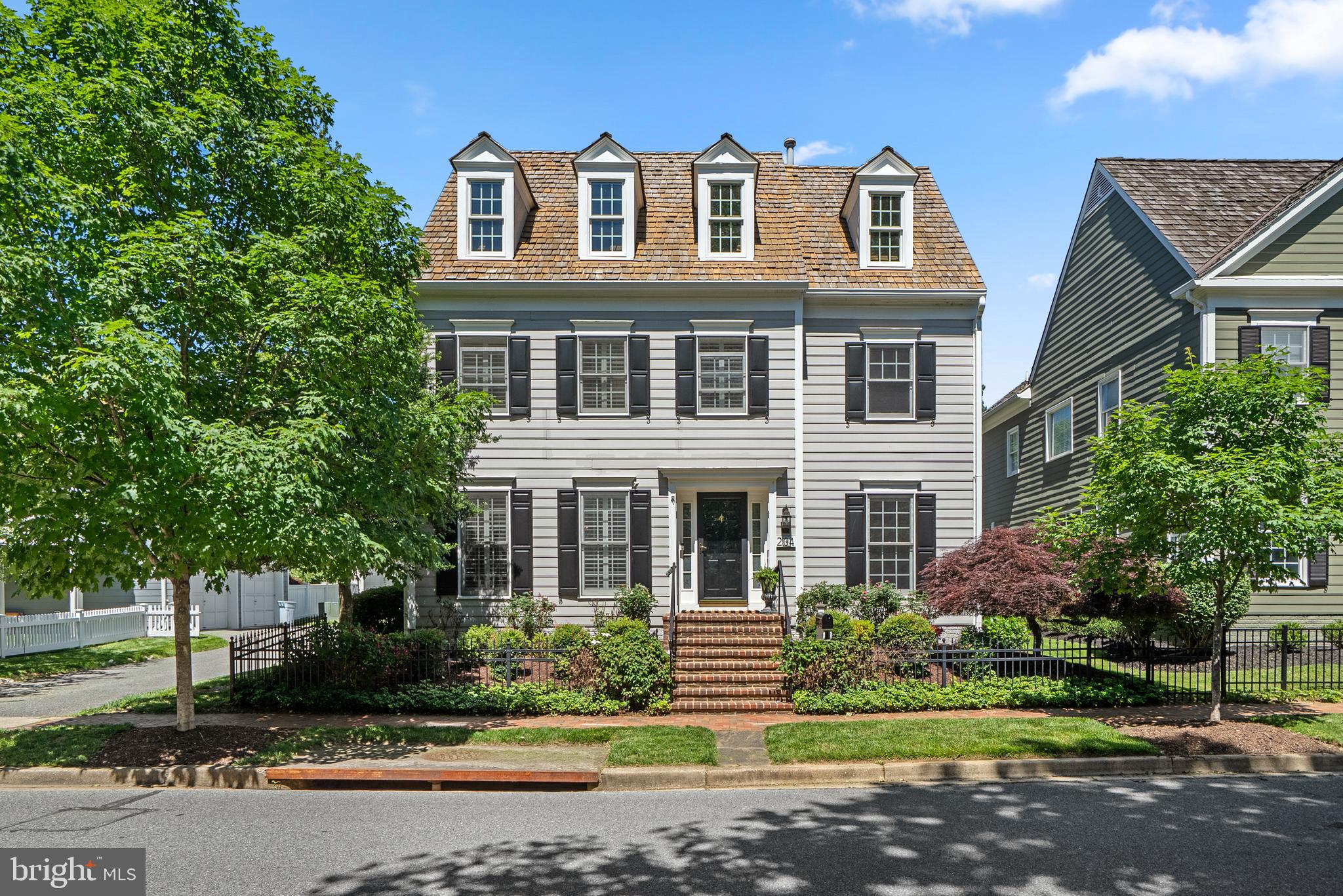 KENTLANDS - Residential