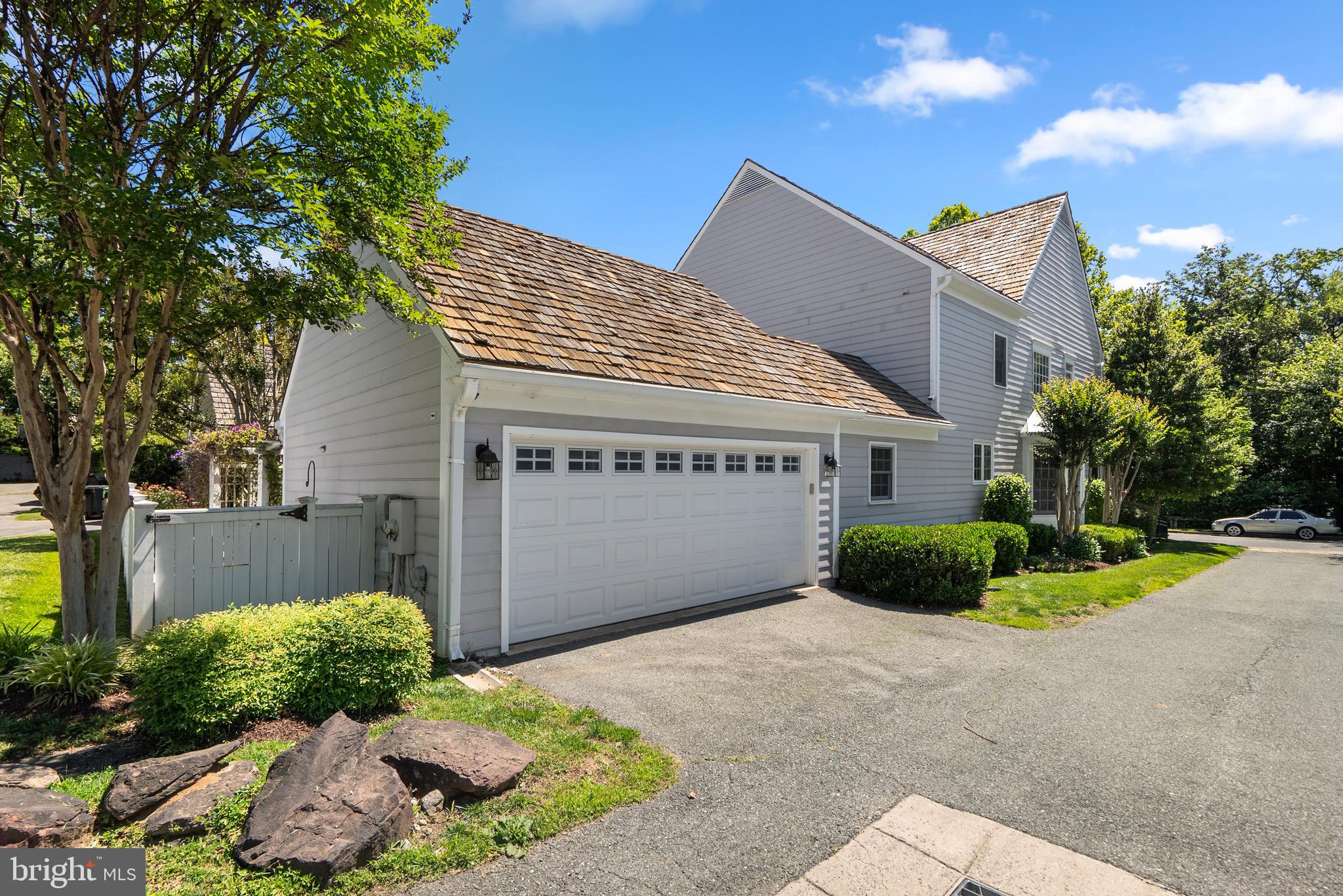 KENTLANDS - Residential