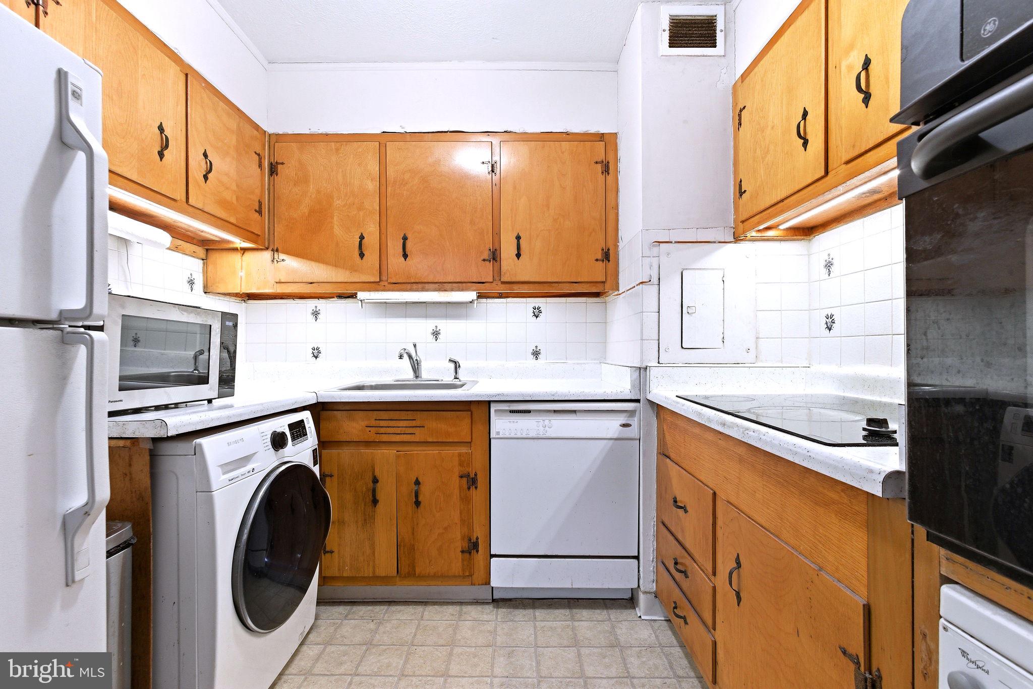 CENTER CITY - Residential