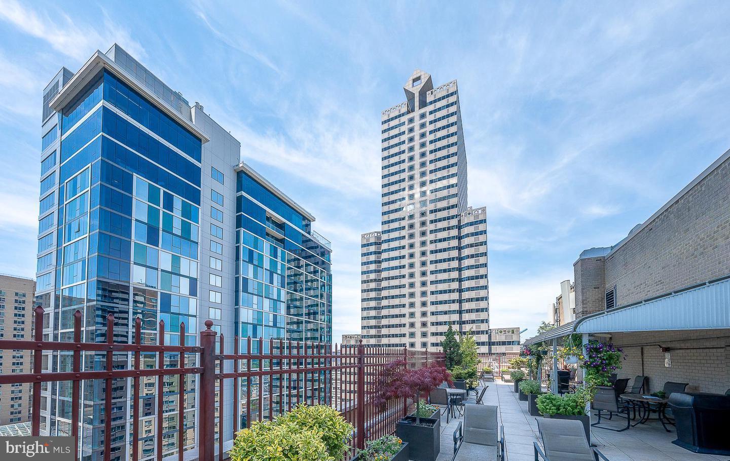 CENTER CITY - Residential