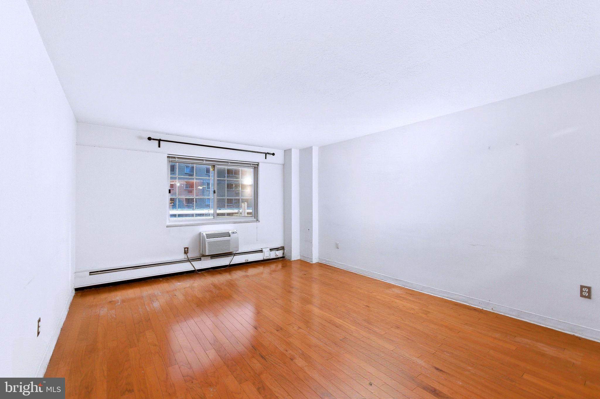 CENTER CITY - Residential