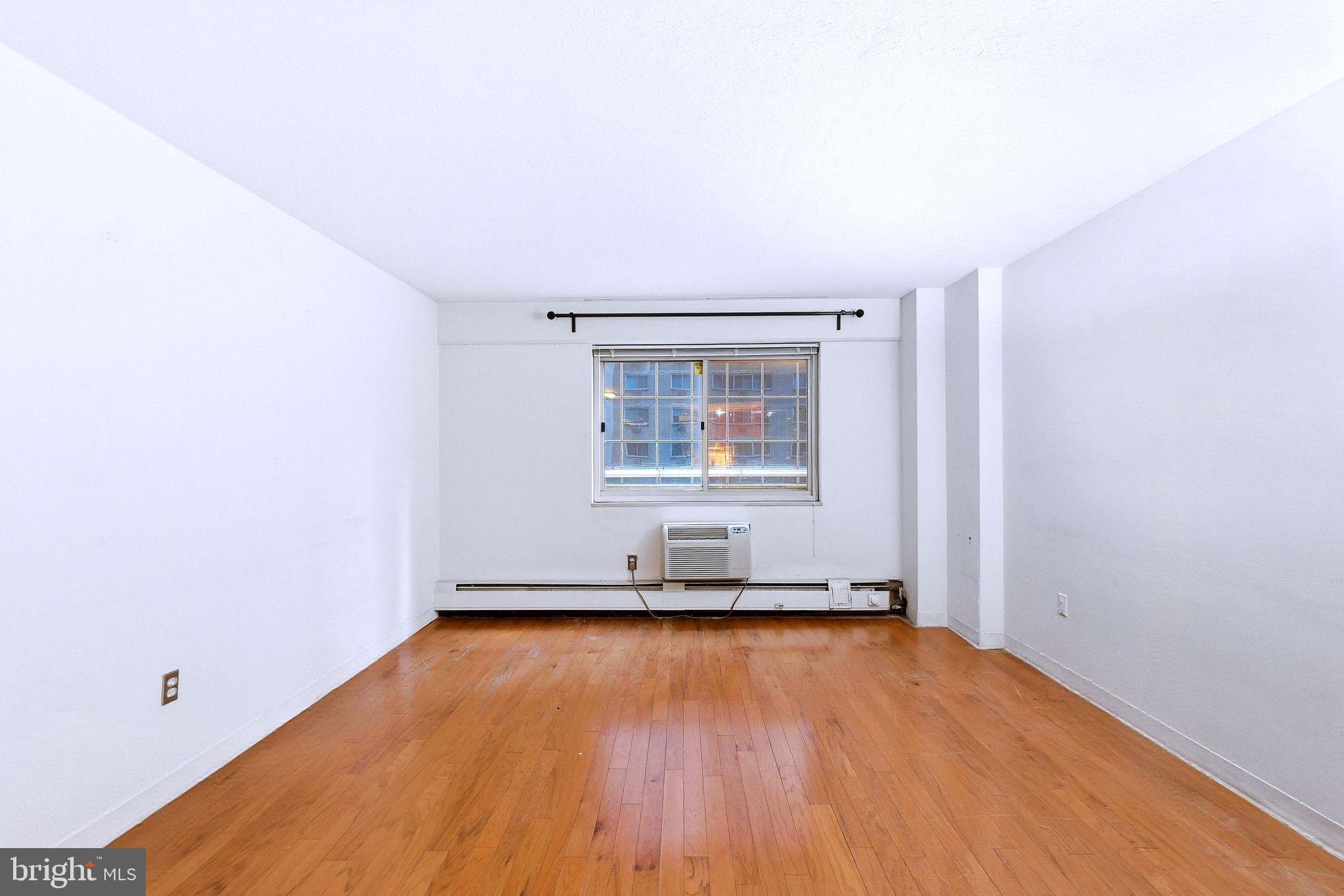 CENTER CITY - Residential