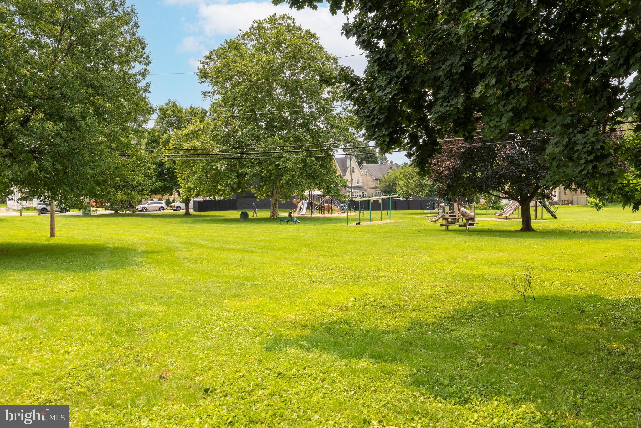 BRYN MAWR - Residential