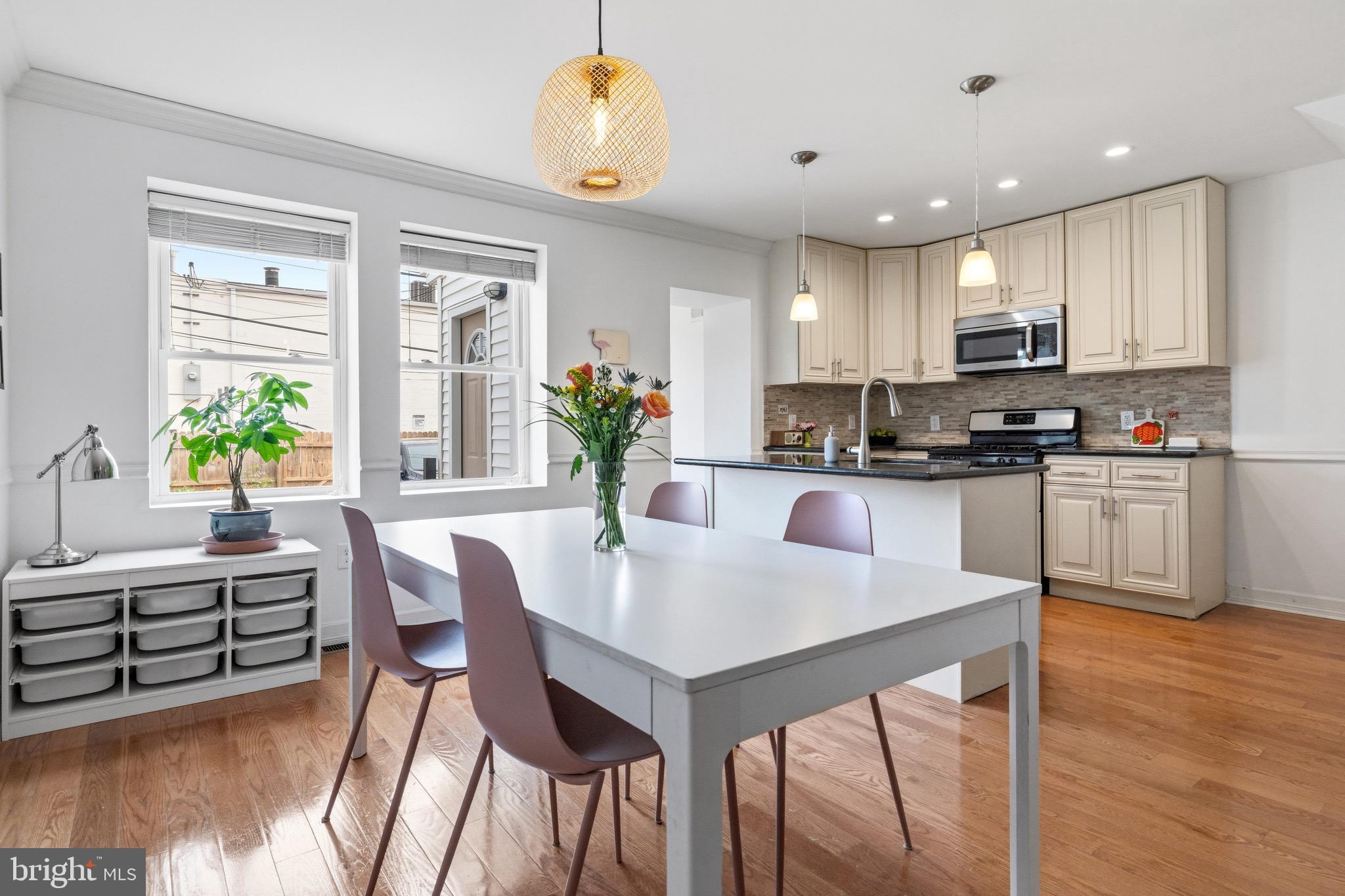 BRYN MAWR - Residential