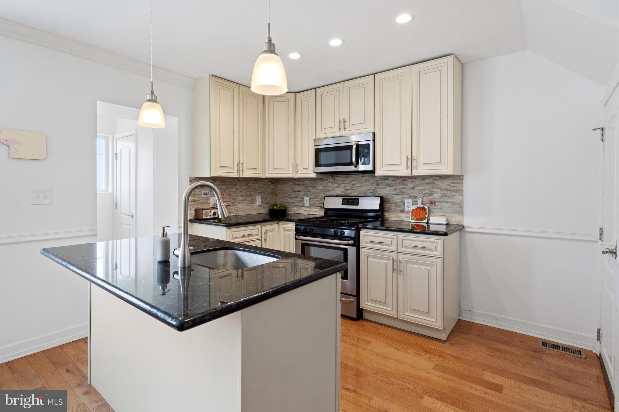 BRYN MAWR - Residential