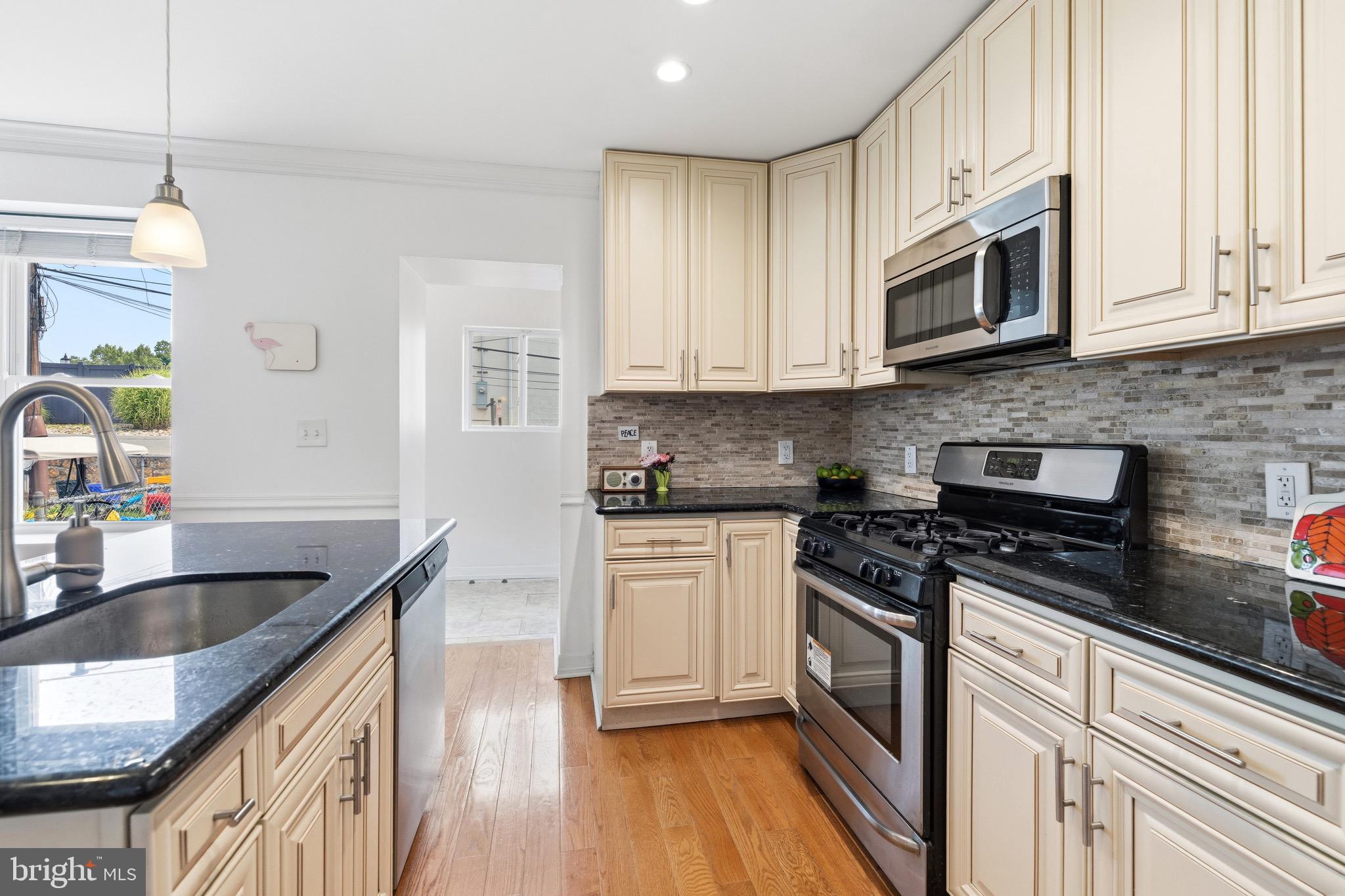 BRYN MAWR - Residential
