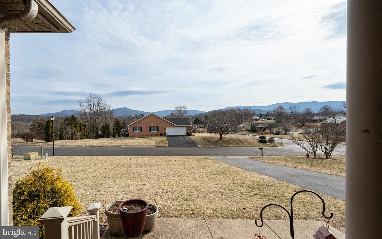 SUNRISE HILL - Residential