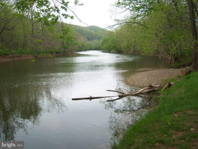 RIVER RIDGE - Land