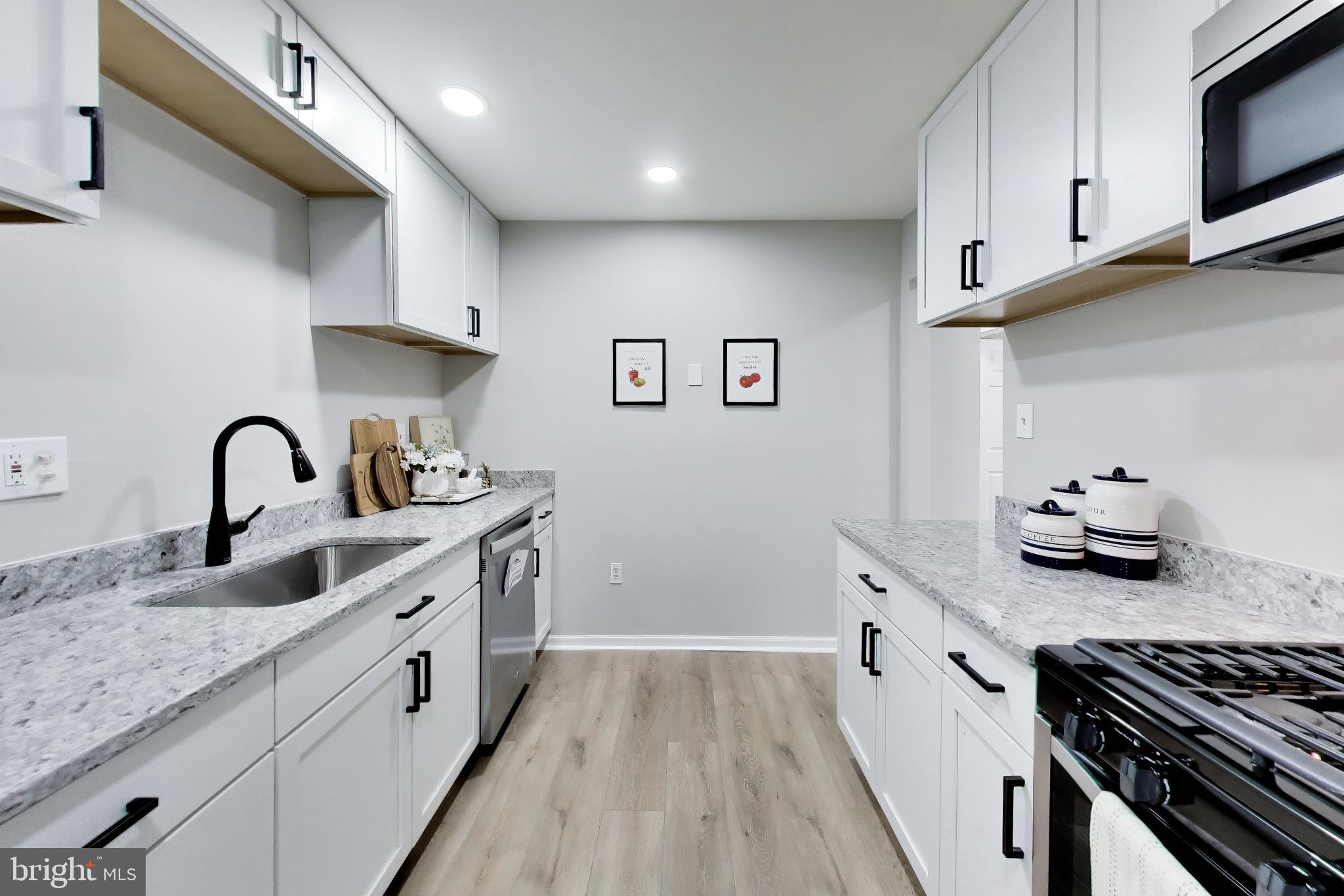 DALE CITY - Residential