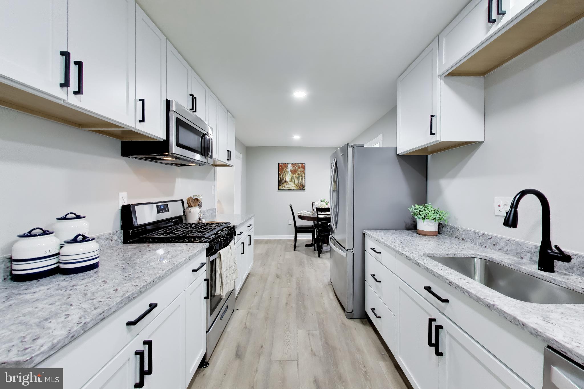DALE CITY - Residential