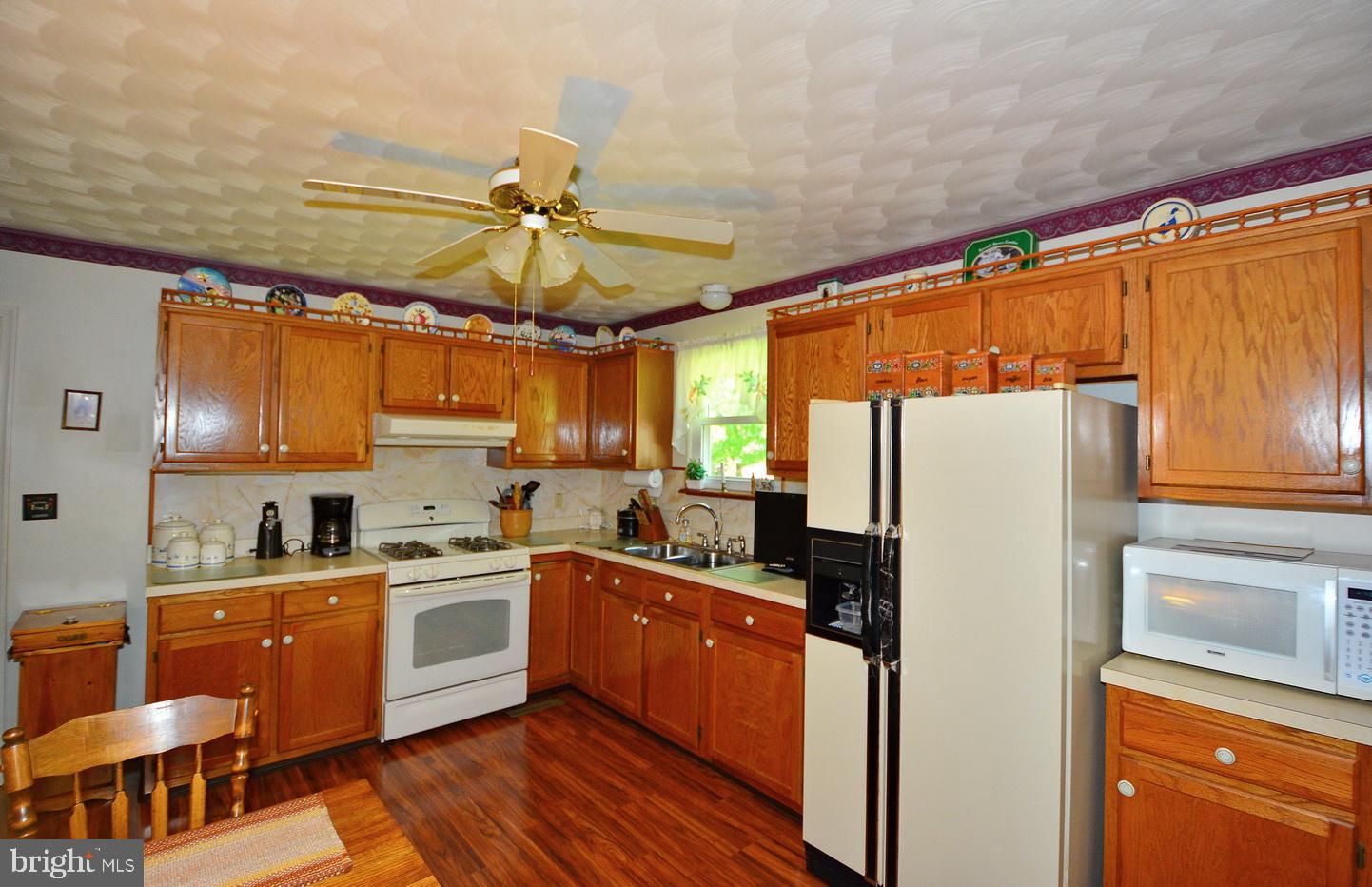 HICKORY HILLS - Residential