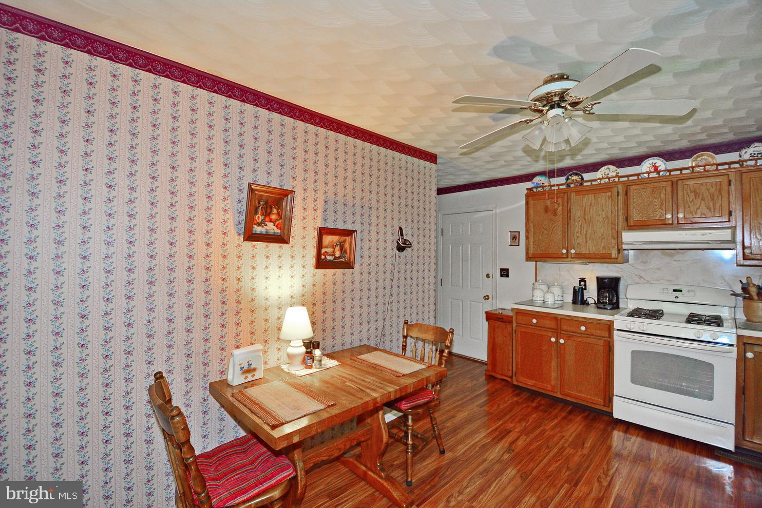 HICKORY HILLS - Residential