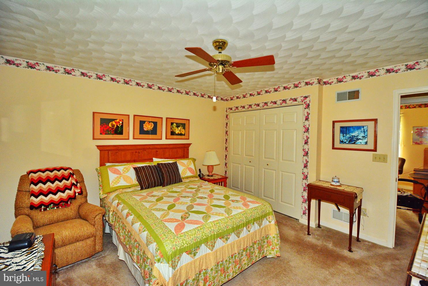 HICKORY HILLS - Residential