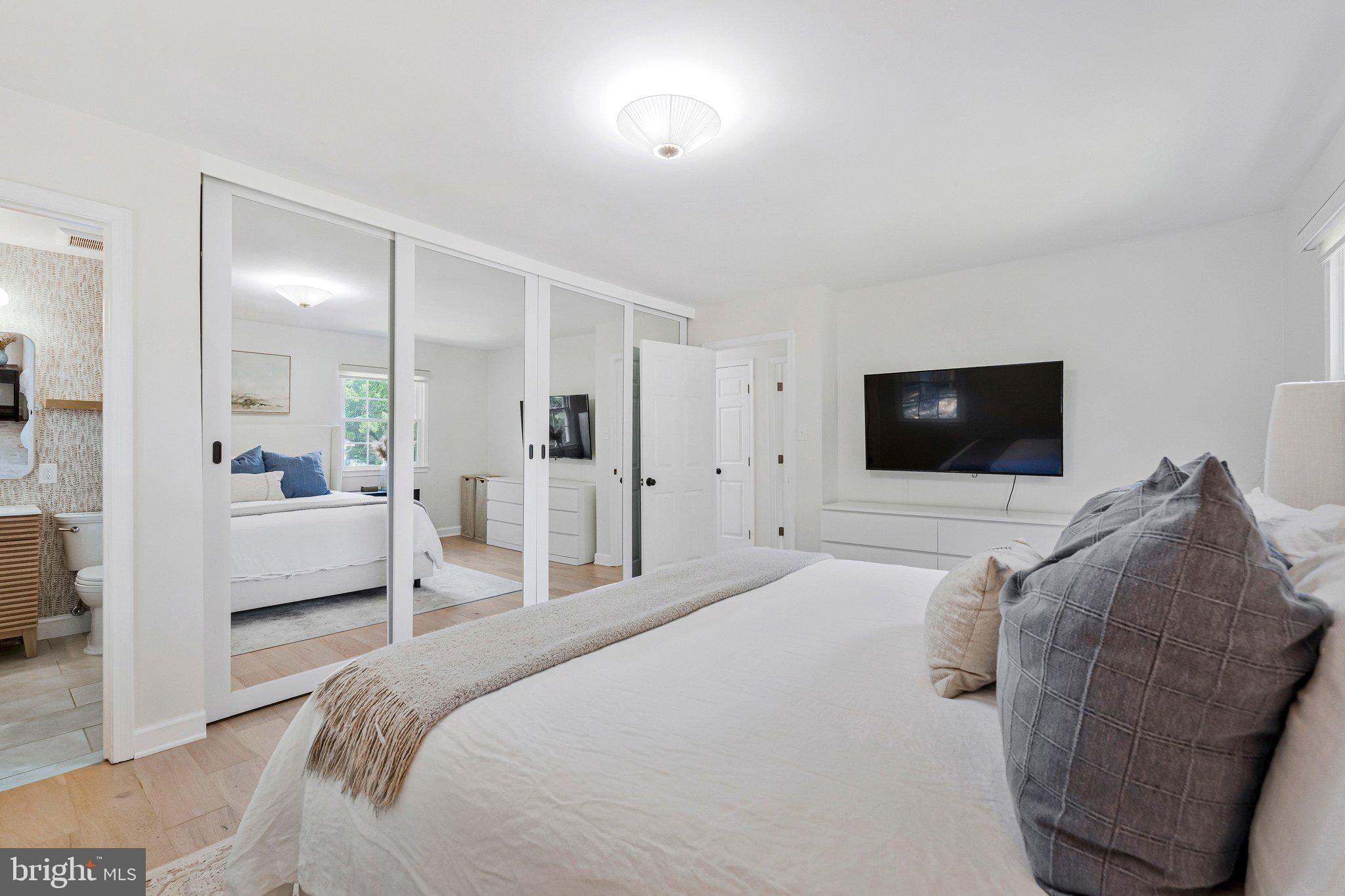 MIDDLERIDGE - Residential
