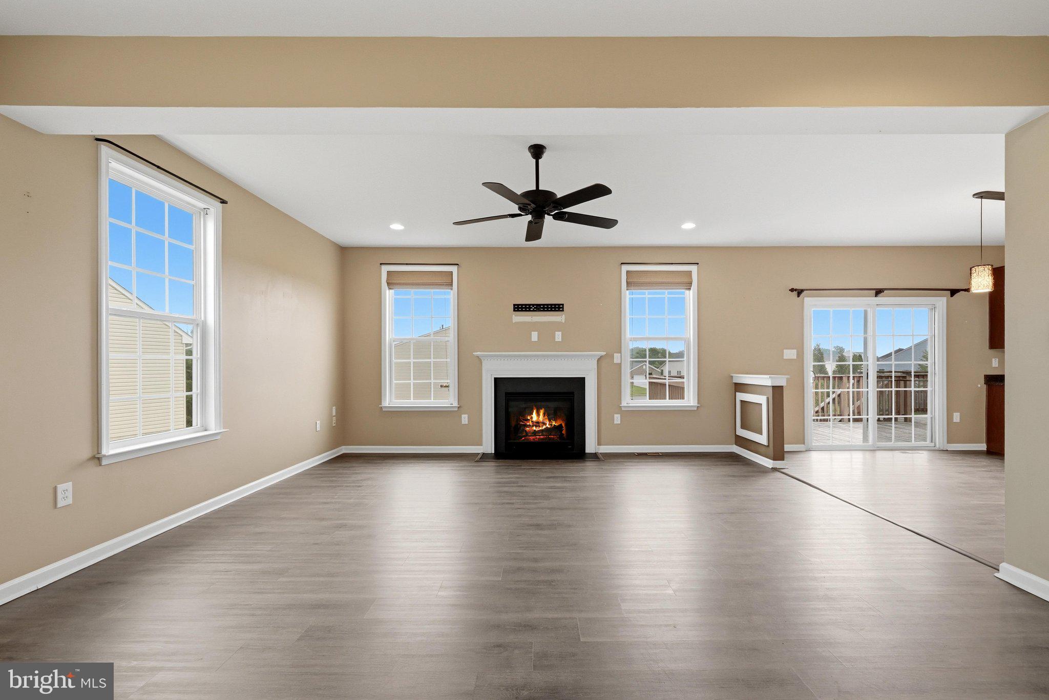 WAKELAND MANOR - Residential