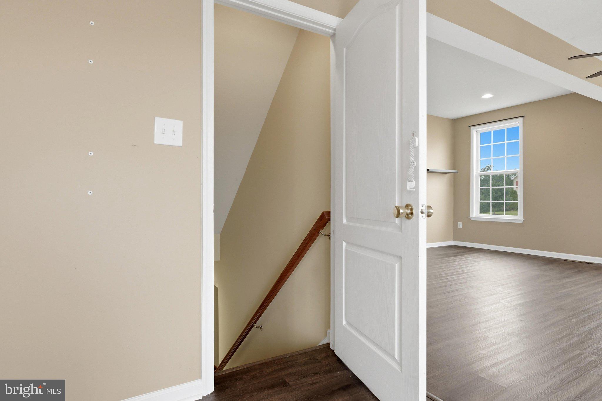 WAKELAND MANOR - Residential