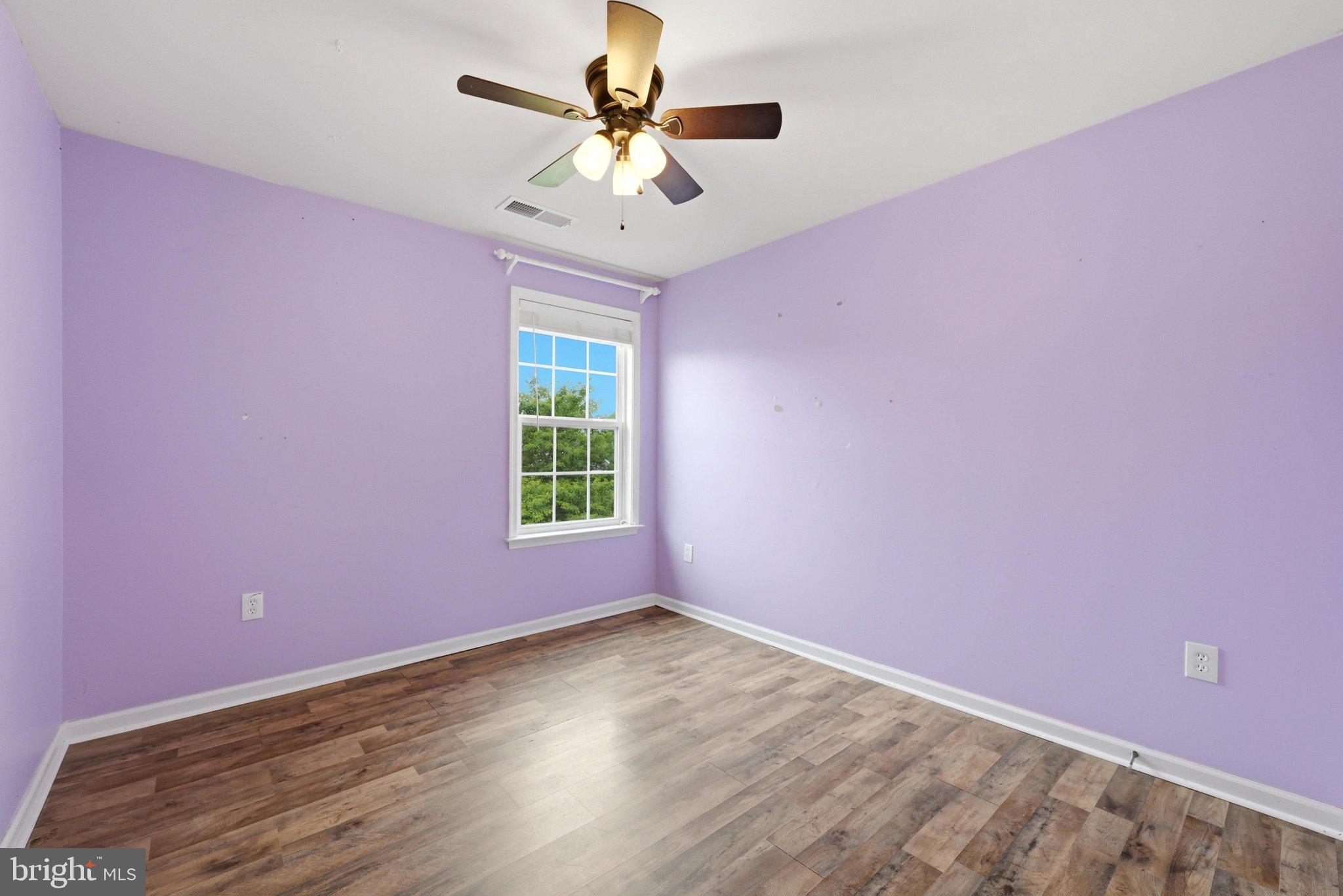 WAKELAND MANOR - Residential