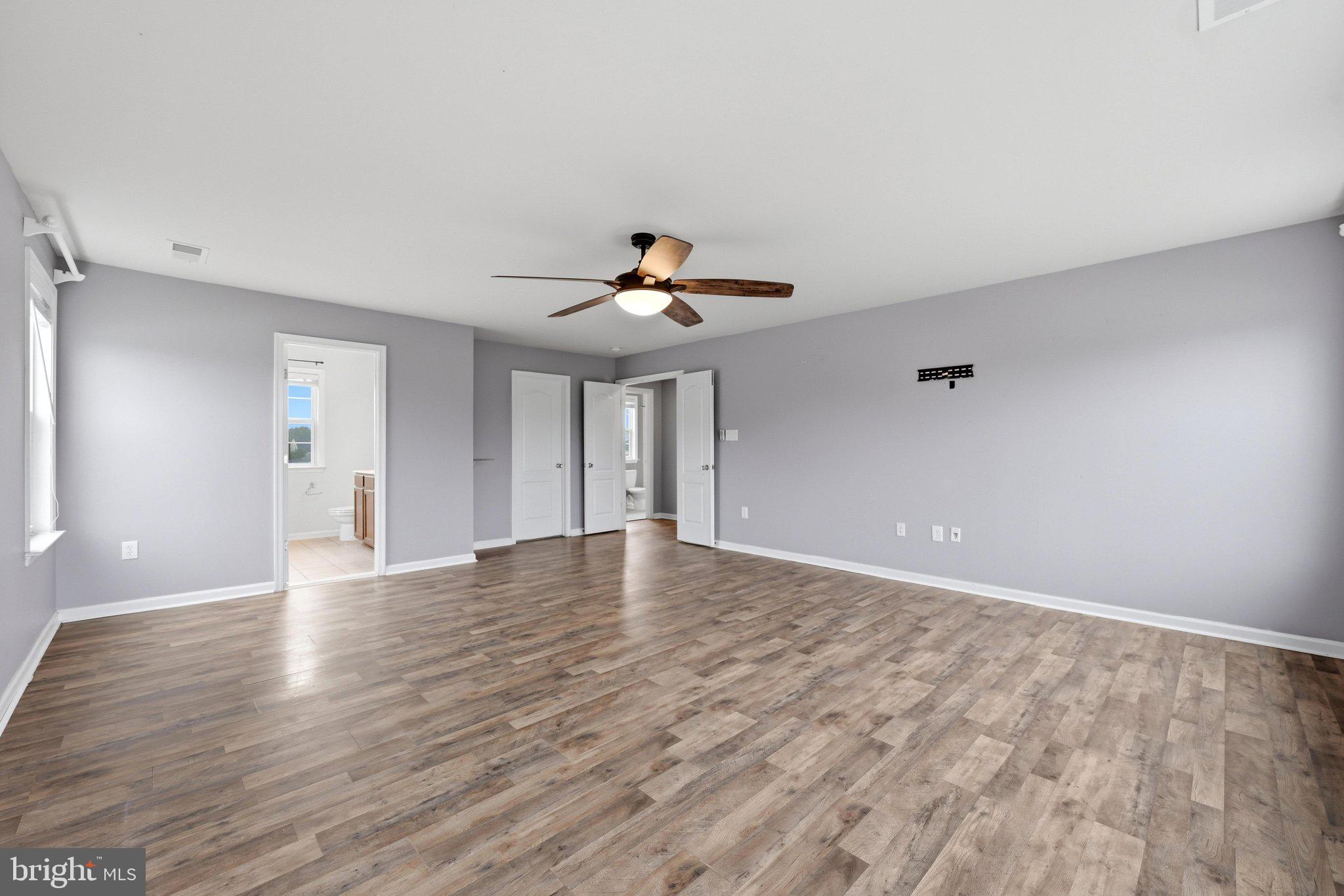 WAKELAND MANOR - Residential