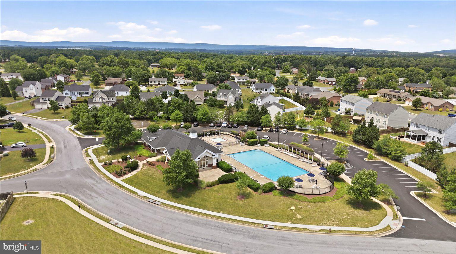 WAKELAND MANOR - Residential