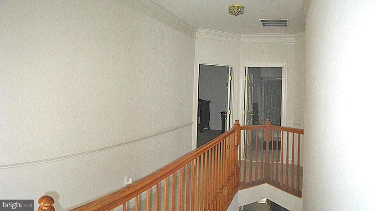 GREENWAY VILLAGE - Residential Lease